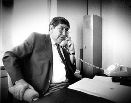 Des Sturgess at work