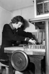 A female munitions worker at Rocklea, Brisbane.