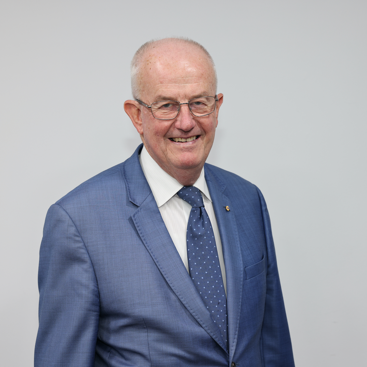 Photo of Mr Robert (Bob) Atkinson AO APM (Co-Chair).